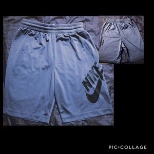 BOYS NIKE SHORTS